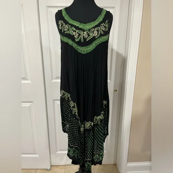 black dress with green accents Plus-Size Long Glitter Prom Dress with Lace-Up Corset Black / 18